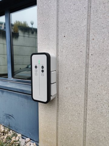 Installation de bornes de recharge pour véhicules électriques à Limas