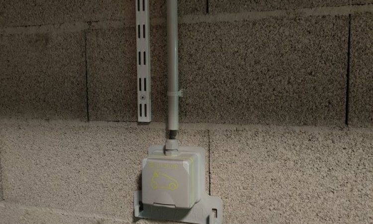 Installation d'une prise renforcée Legrand Green Up à Villefranche sur Saône